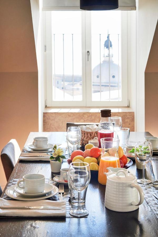 Lisbon Five Stars Apartments Bica Bagian luar foto