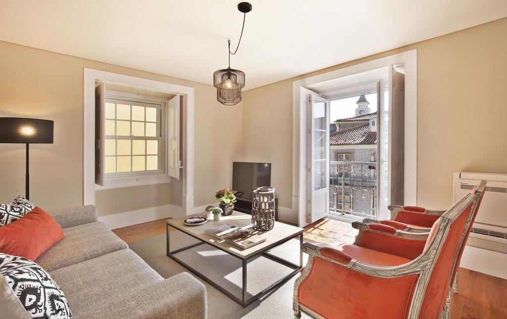 Lisbon Five Stars Apartments Bica Bagian luar foto