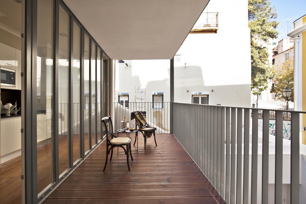 Lisbon Five Stars Apartments Bica Bagian luar foto