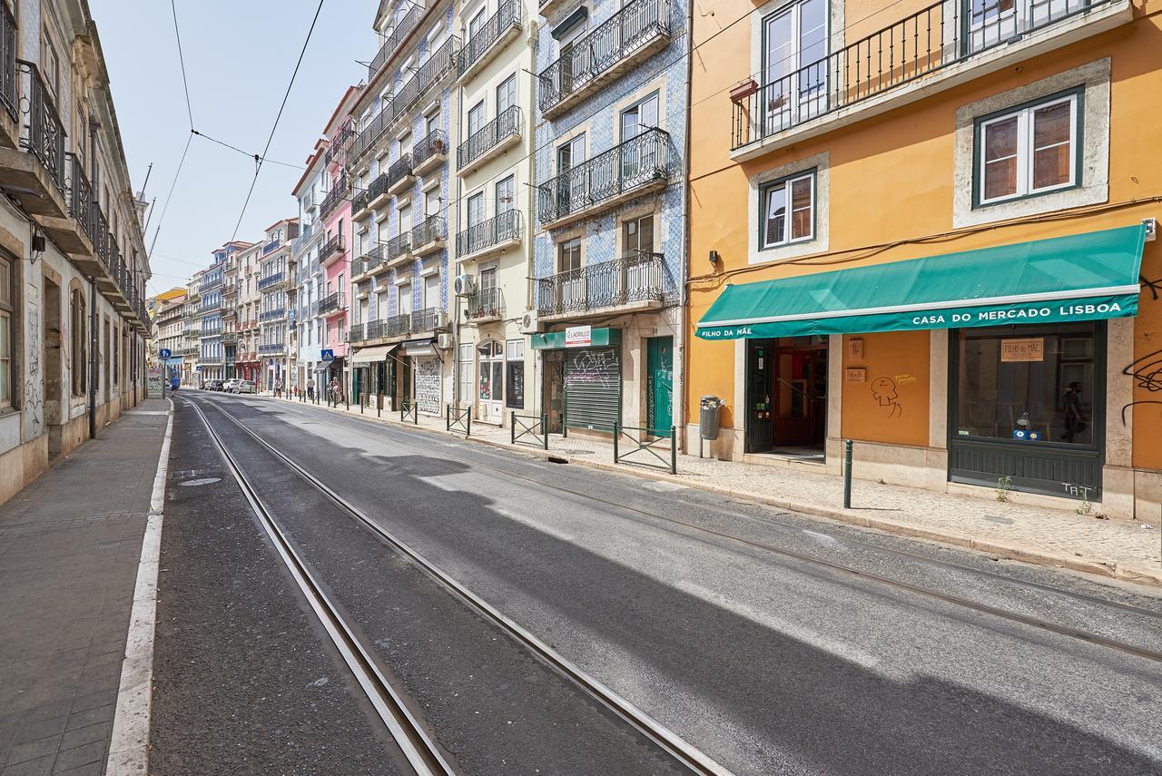 Lisbon Five Stars Apartments Bica Bagian luar foto