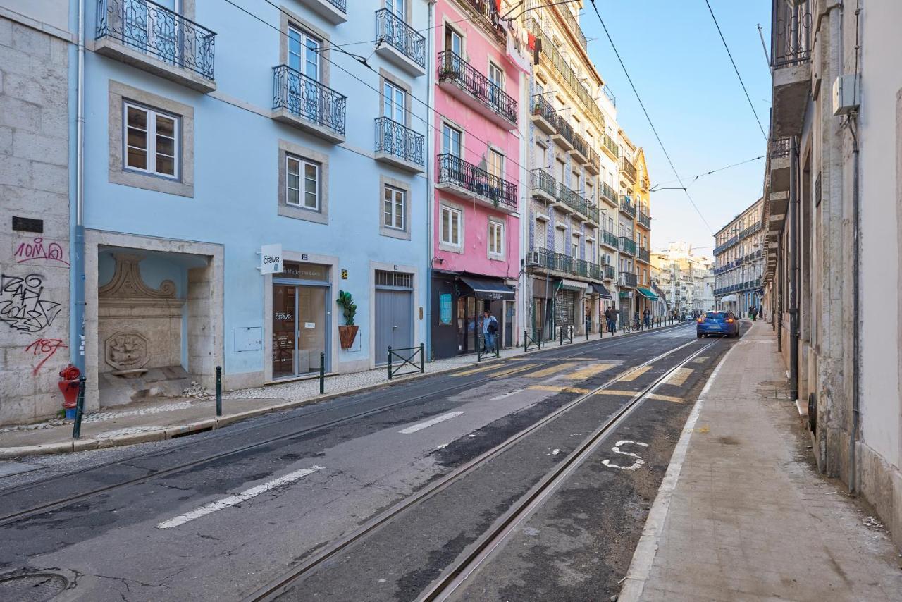 Lisbon Five Stars Apartments Bica Bagian luar foto