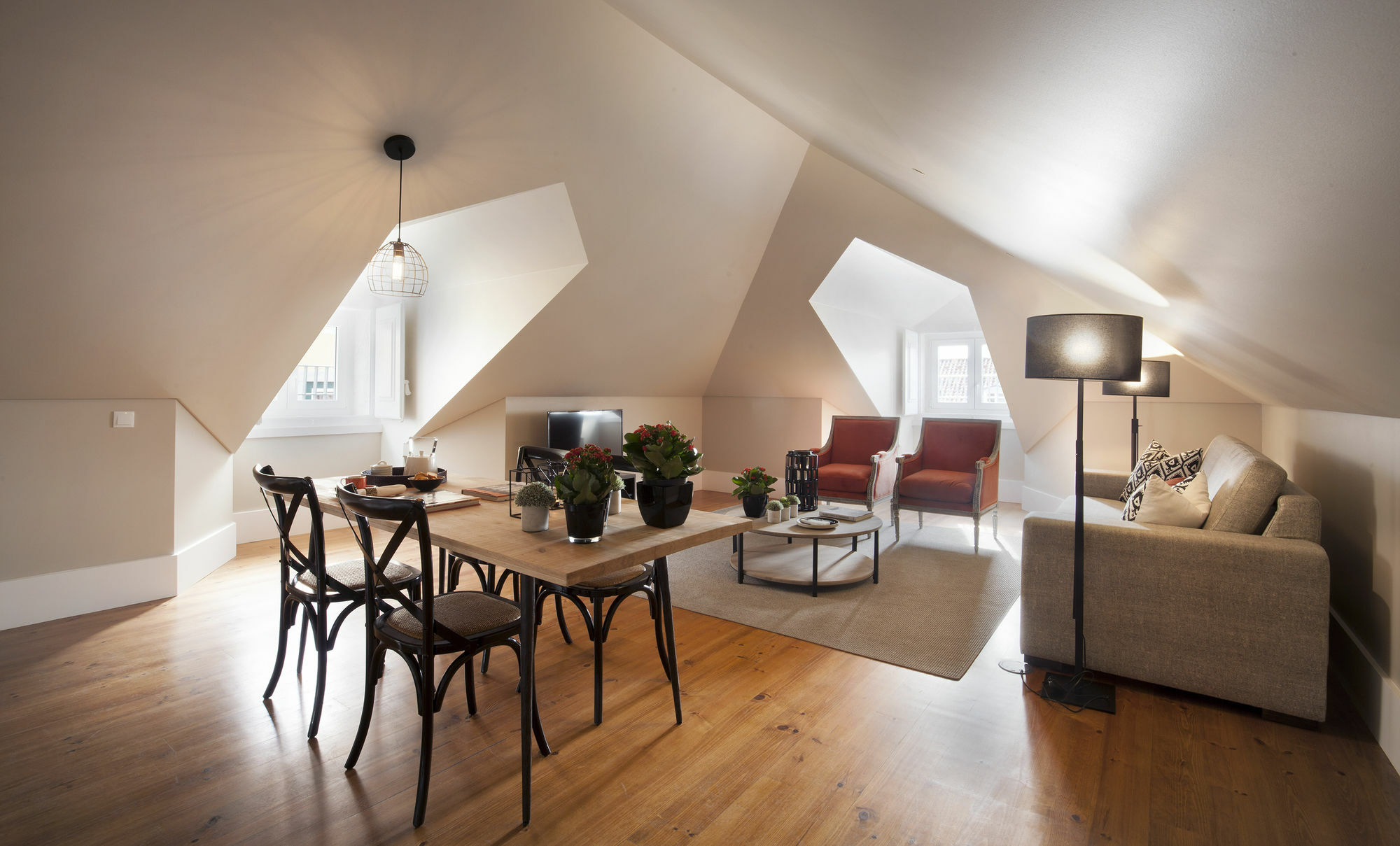 Lisbon Five Stars Apartments Bica Bagian luar foto
