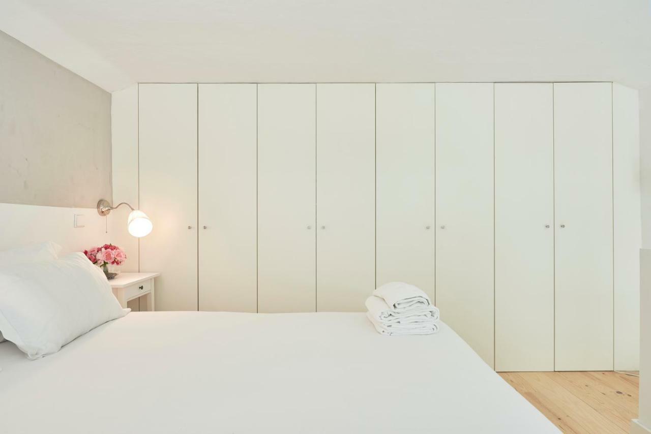 Lisbon Five Stars Apartments Bica Bagian luar foto