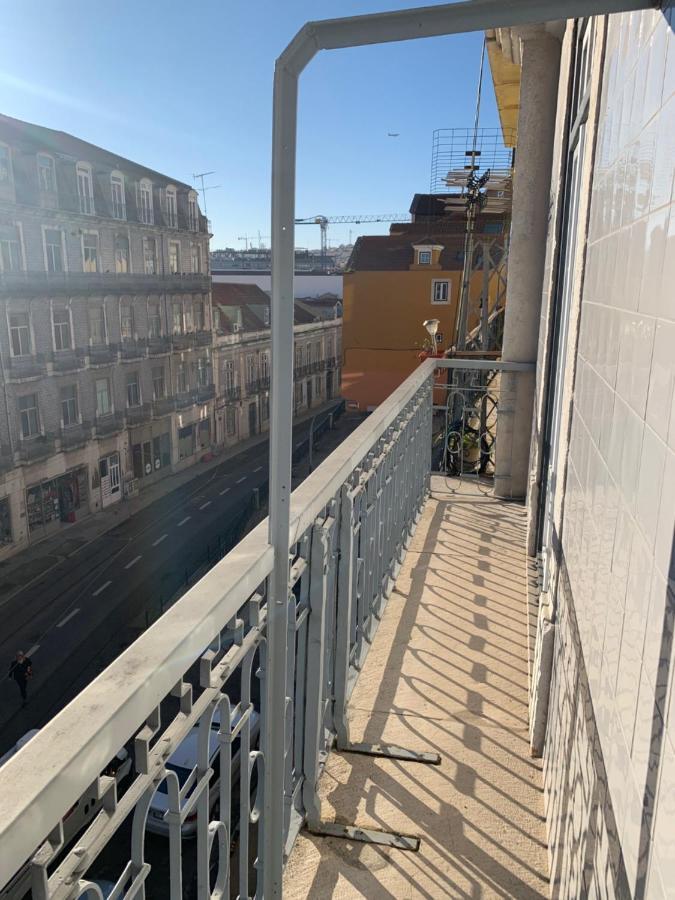 Lisbon Five Stars Apartments Bica Bagian luar foto